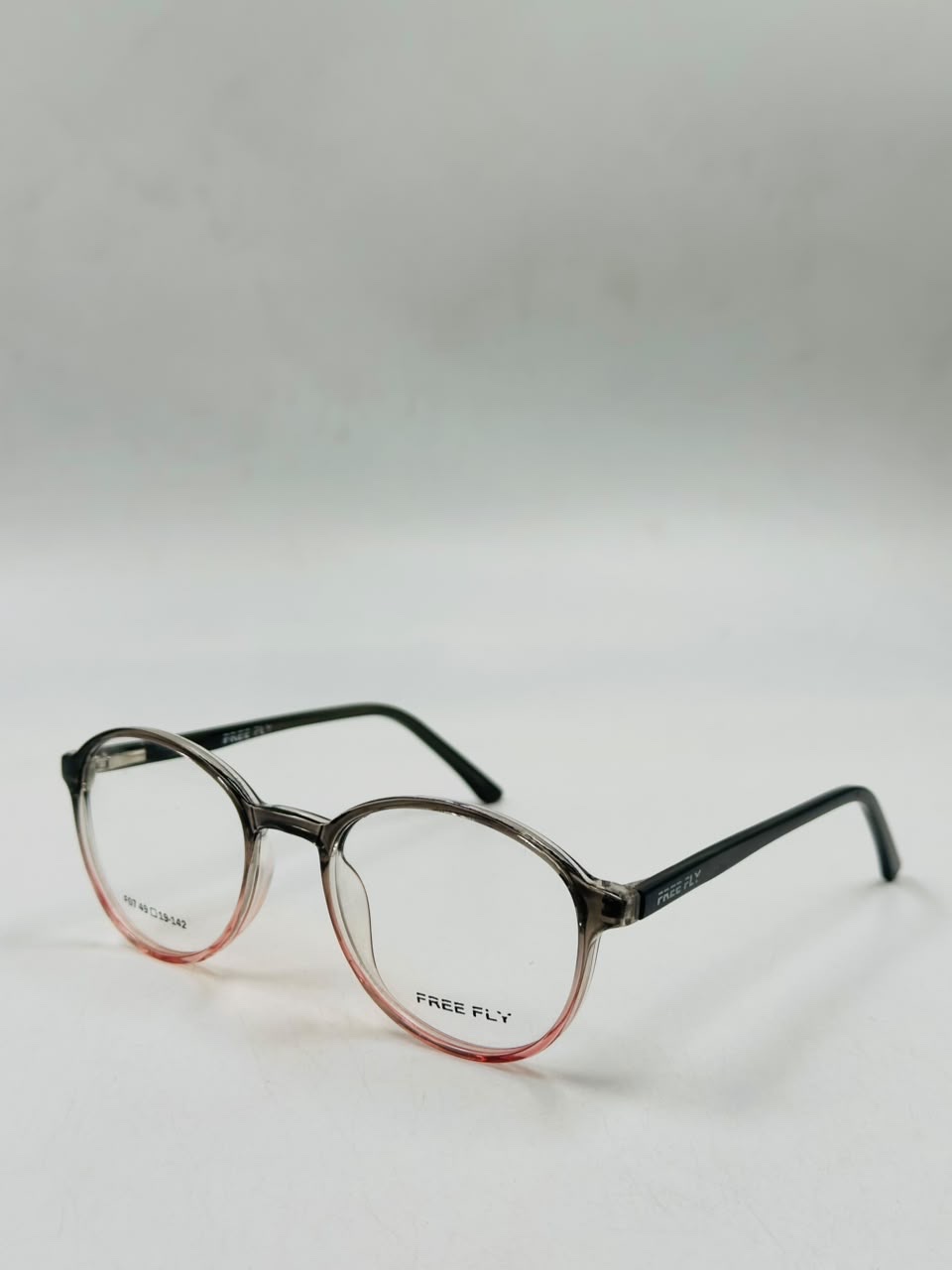 Free Fly - Image 5